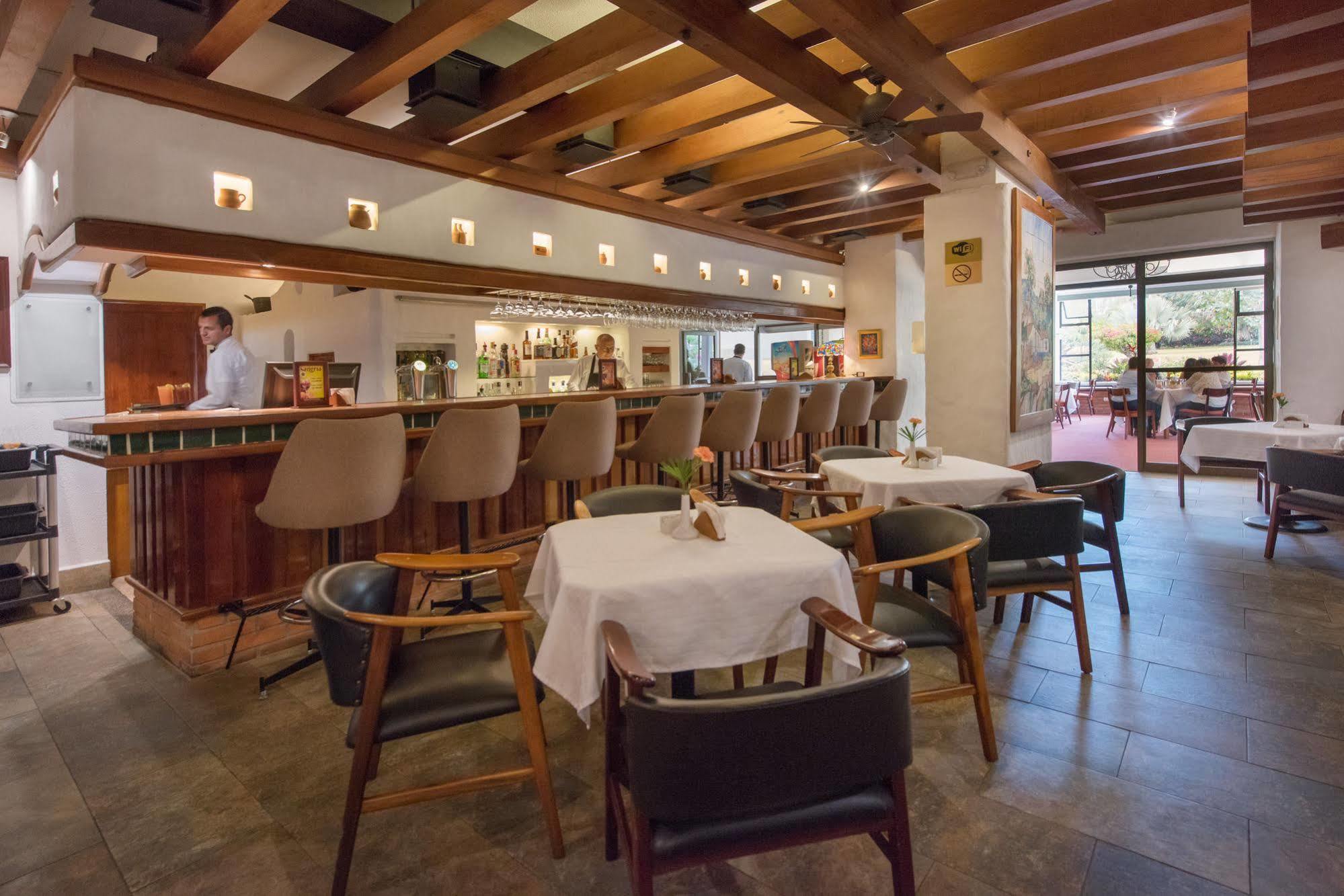 Hotel Bougainvillea San Jose Santo Domingo De Heredia Экстерьер фото